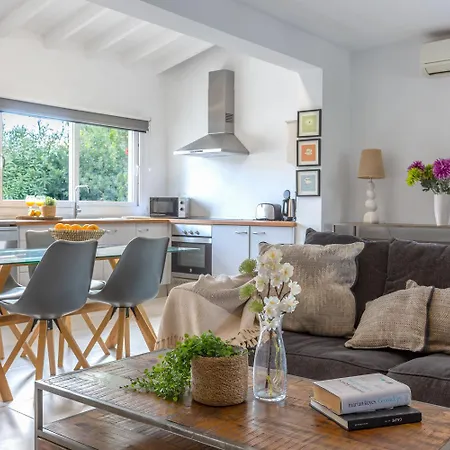 Almendros By Abahana *