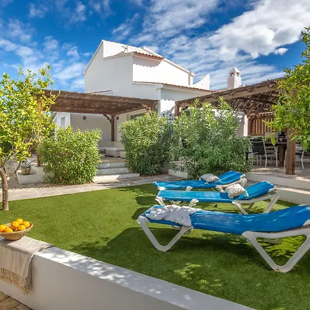 Almendros By Abahana Villa