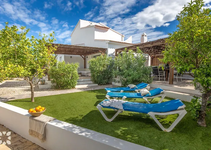 Almendros By Abahana Vila