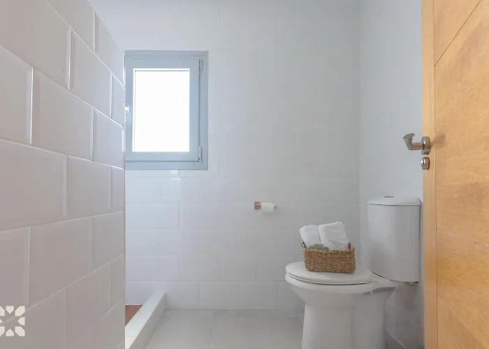 Vila Almendros By Abahana *