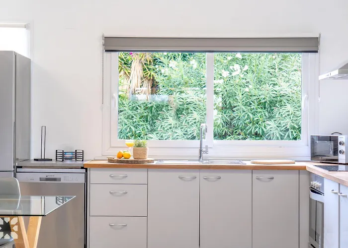 Vila Almendros By Abahana Ifach